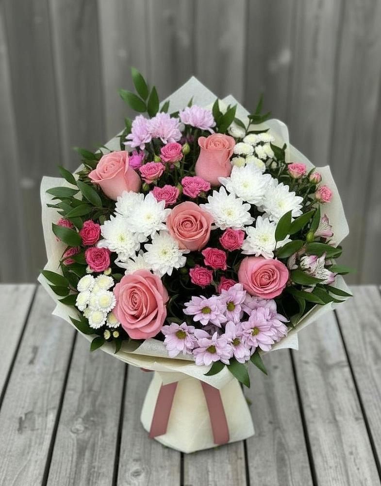 Букет цветов из: Альстромерии, Гвоздики, Розы и Хризантемы в Змиёвке