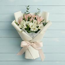 Букет цветов из:  Альстромерии #REPLACE_PRED# Змиёвке