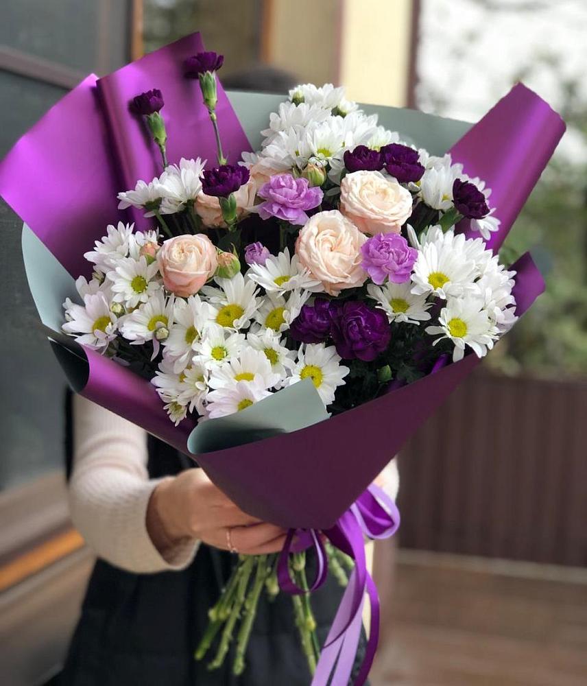 Букет цветов из: Хризантемы, Гвоздики и Розы в Змиёвке