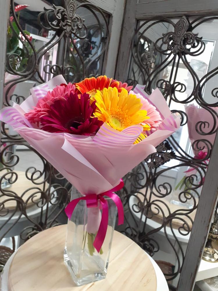 Букет цветов из: Герберы в Змиёвке