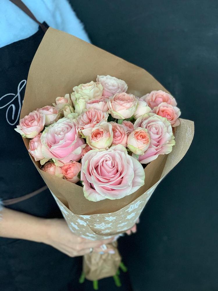 Букет цветов из: Хризантемы и Розы в Змиёвке