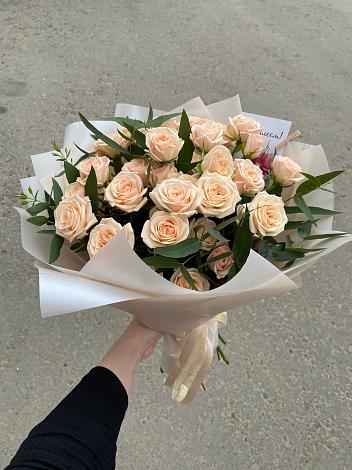 Букет Кремовые розы Латте в Змиёвке