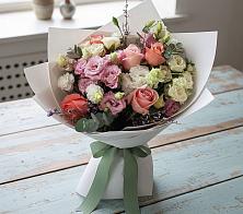 Букет цветов из:  Розы, Лизиантусы и Гвоздики #REPLACE_PRED# Змиёвке