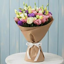 Букет цветов из:  Лизиантусы в Змиёвке