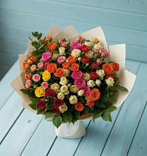 Букет Микс из разноцветных кустовых роз в Змиёвке