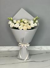 Букет цветов из:  Розы и Лизиантусы #REPLACE_PRED# Змиёвке